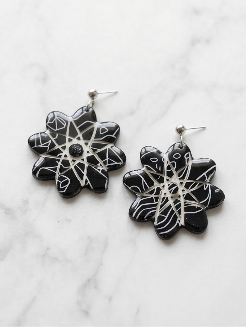 #511 HAND CRAFTED Earrings handcrafted handmade Resin black Silver Tone